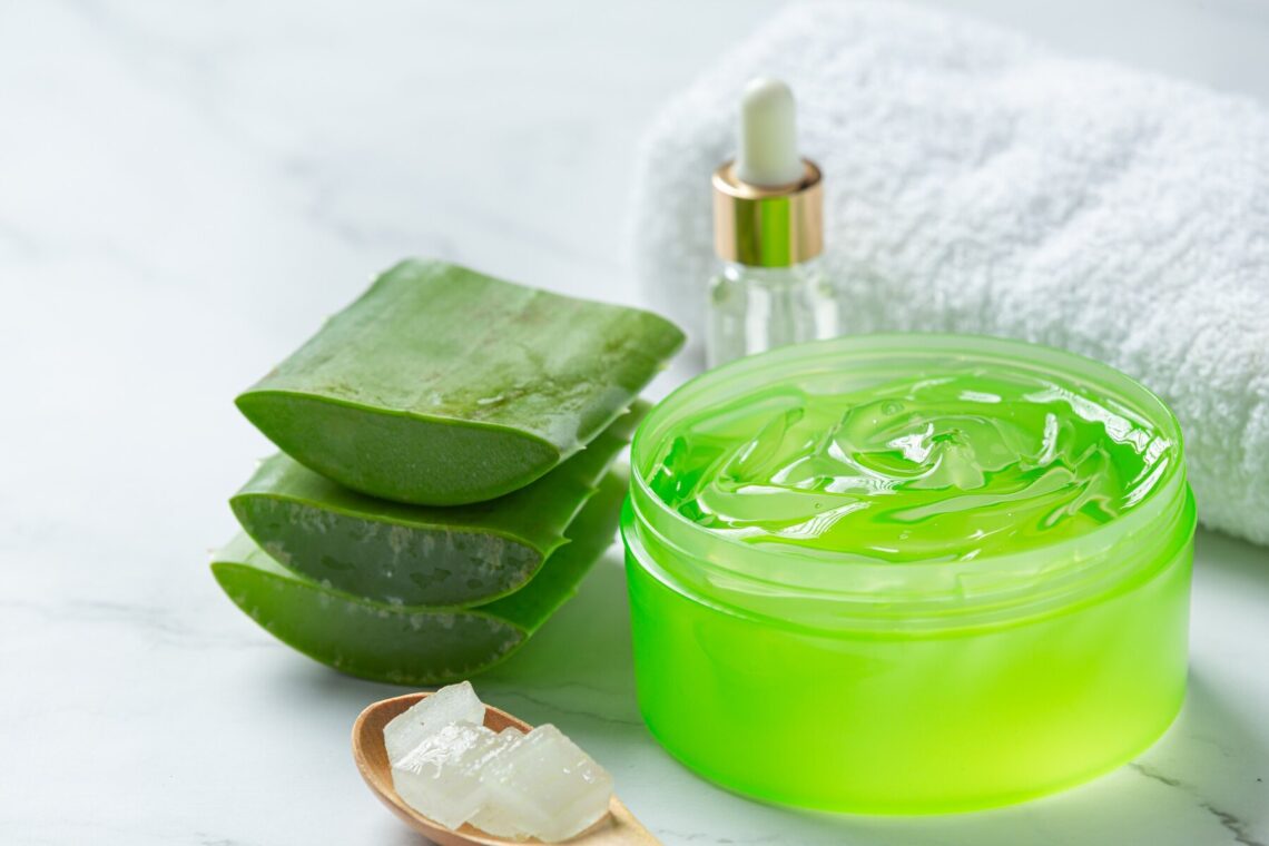 diy aloe vera hair mask, aloe vera for hair, aloe vera hair mask, aloe vera gel for hair, benefits of aloe vera