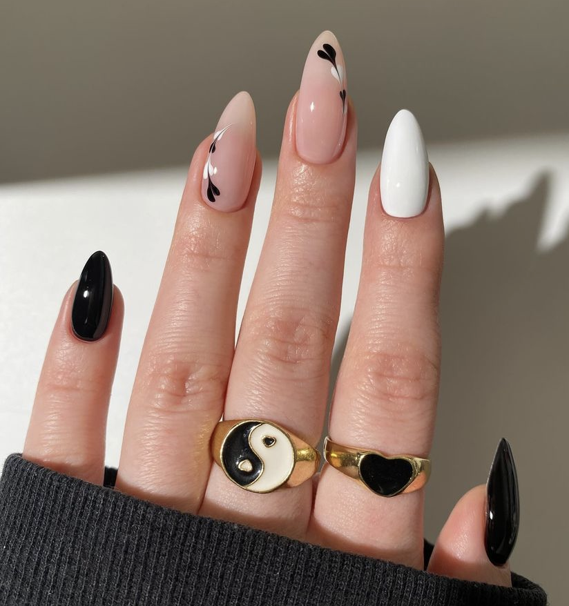 white nail ideas, cute nail ideas, short nail ideas, black and white nail ideas, acrylic nail ideas